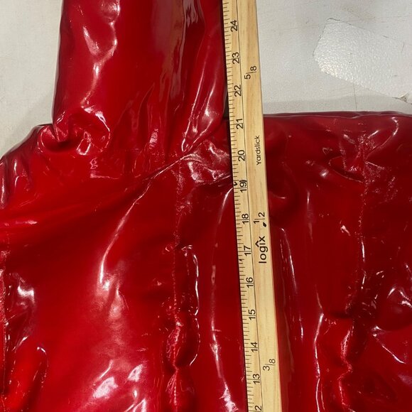 PrettyLittleThing Size M Red Glossy Quilted Puffer Jacket Cropped READ - Picture 14 of 16